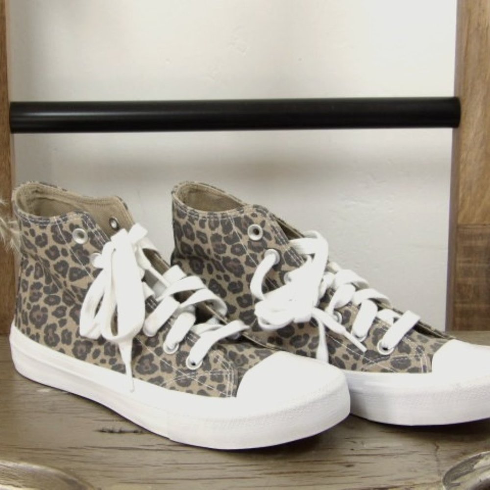 NEW no boundaries tennis shoes
